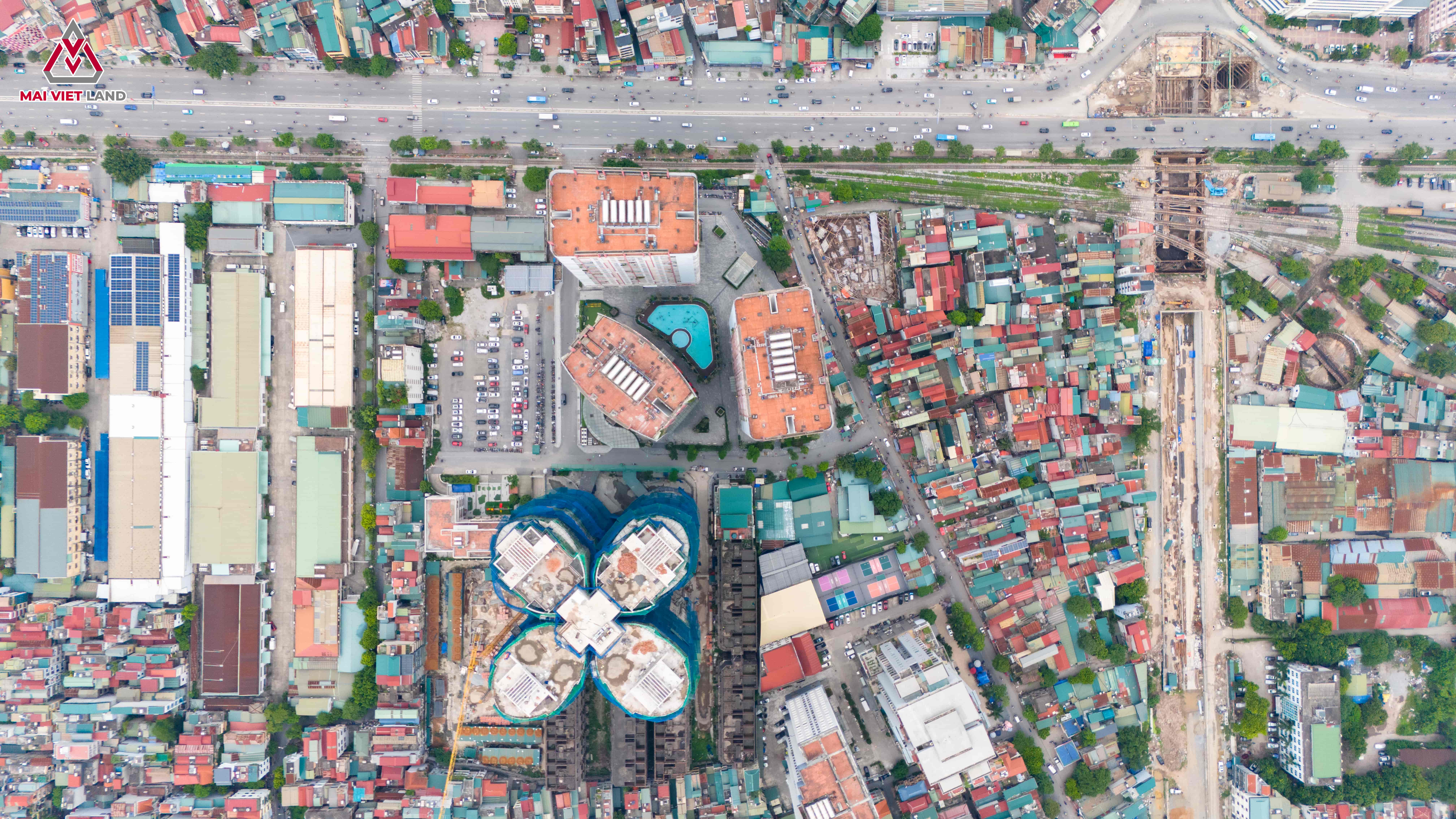 Căn hộ The Queen 360 Giải Phóng 2-3PN tiện nghi ngập nắng 2