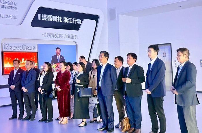 Cầu Sông Hàn và khu vực trung tâm Đà Nẵng